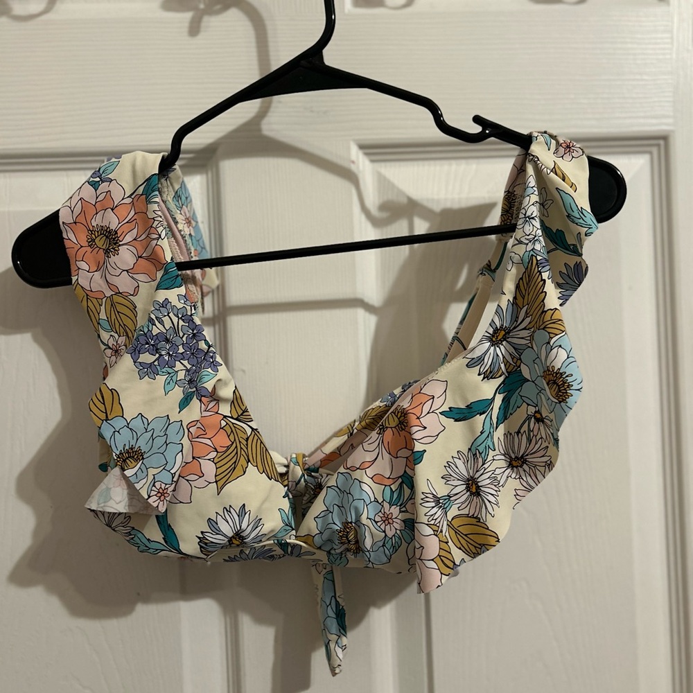 Kona Sol Ruffled Swim Top